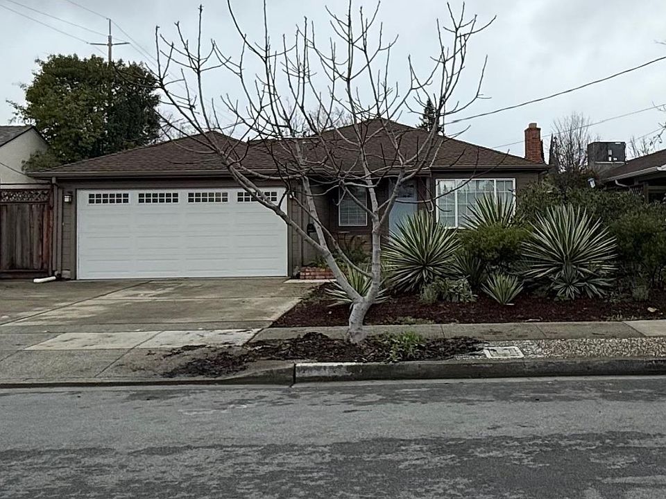 1st image of 194 Alexander Ave