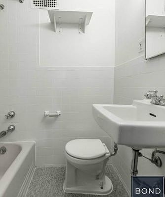 5th image of 160 E 64th St #4RR