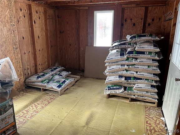 3rd image of 2810 Southside Rd