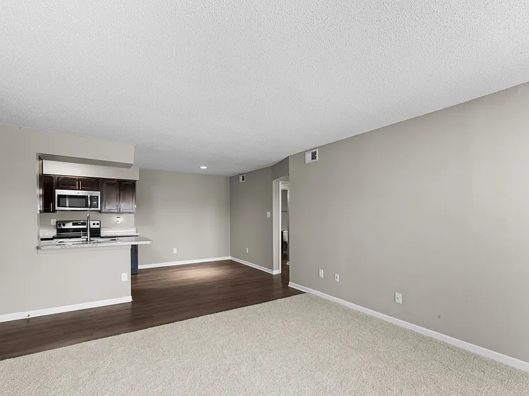 Willowbend — Photo 103