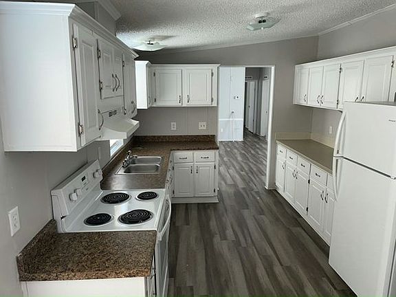 3rd image of 11503 Donna Dr #186