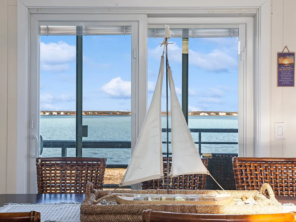400 Dune Rd