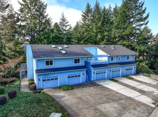 1455 Seacrest Ln #3, Brookings, OR 97415