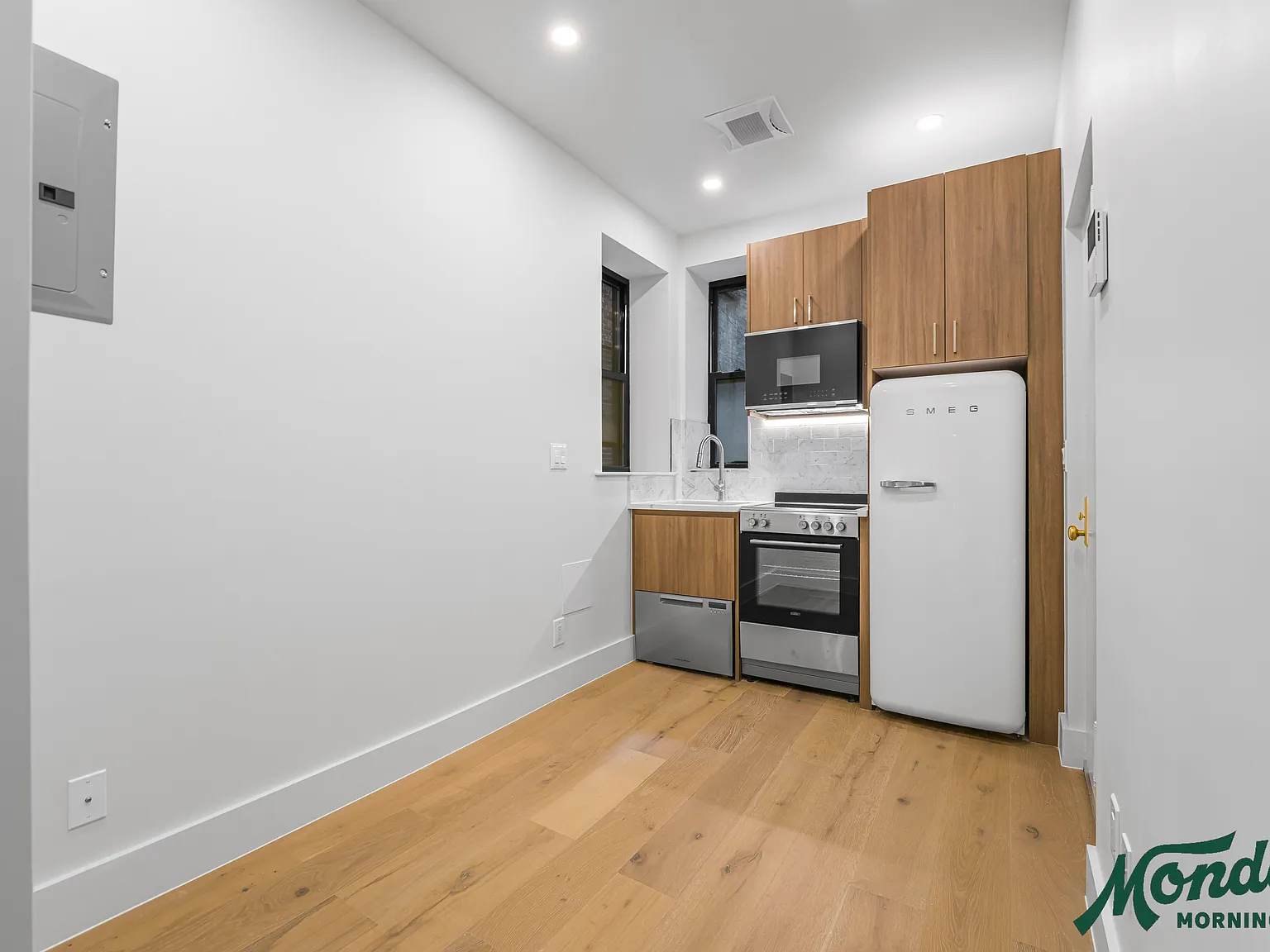 255 West 15th Street — Photo 3