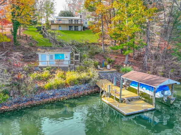 474 Long Island Dr, Moneta, VA 24121