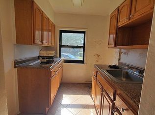 89-33 Rutledge Ave #2, Ridgewood, NY 11385