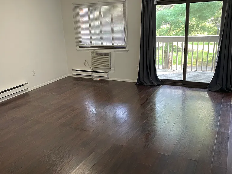 7 Padanaram Rd #B21 — Photo 11