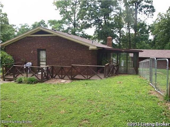 1302 oak hill right side view