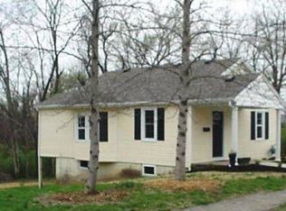 427 Chestnut St, Danville, KY 40422