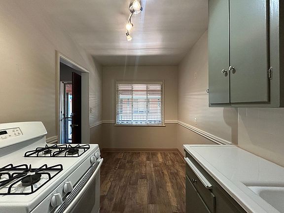 3rd image of 2323 H St #5B