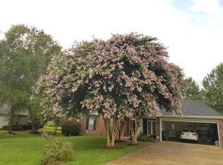 471 Augusta Dr, Meridian, MS 39305