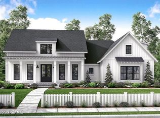 49 Kenilworth Ct, Hampstead, NC 28443