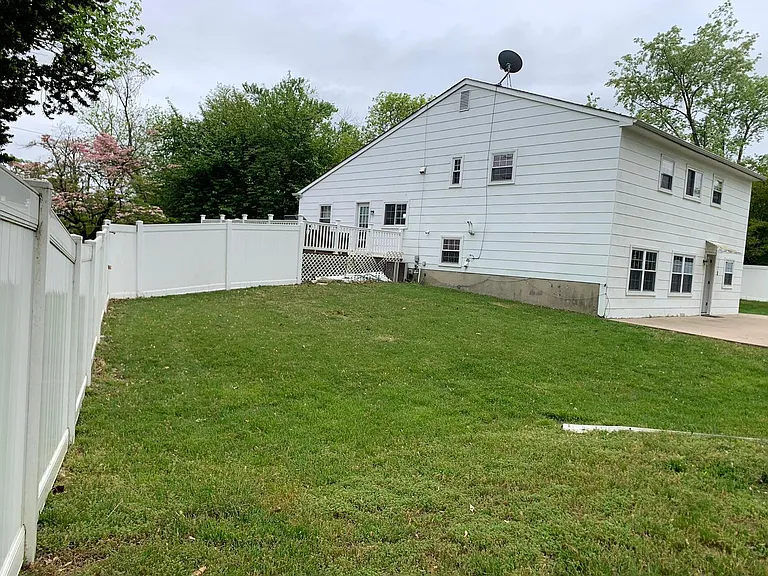 305 Garwood Pl — Photo 7