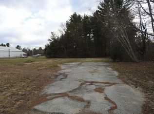 900 Main St, Oxford, ME 04270