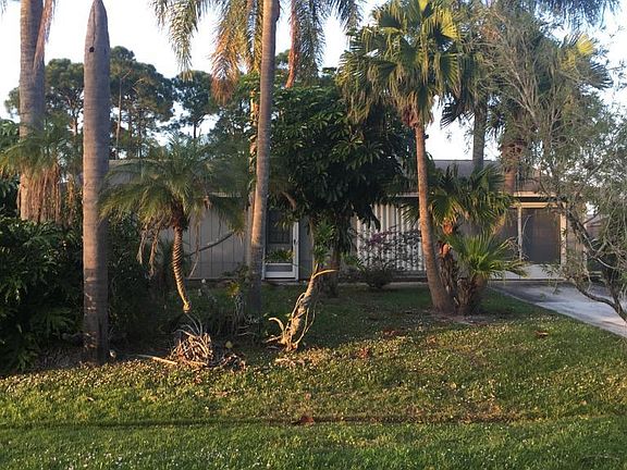 2nd image of 1017 SW Mantilla Ave
