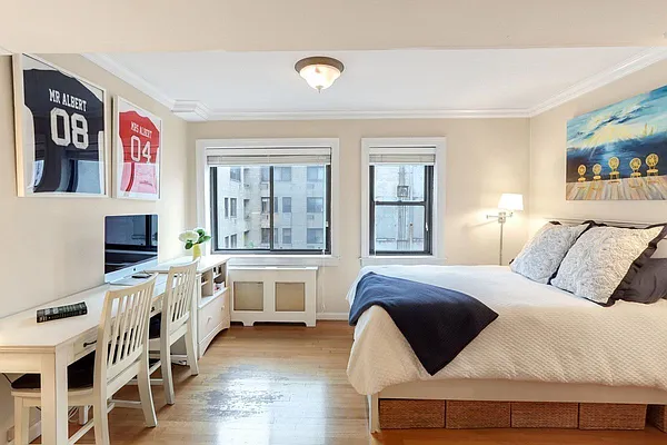 Rented by OnePoint Real Estate Group | media 8