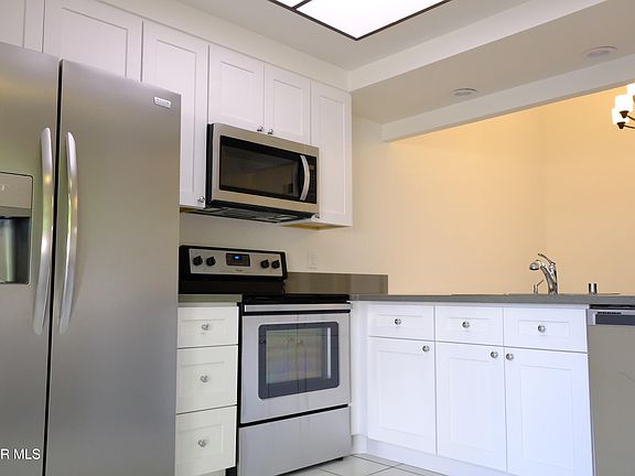 4th image of 2192 Deerfield St