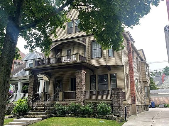 4th image of 124 Highland Ave Front 1
