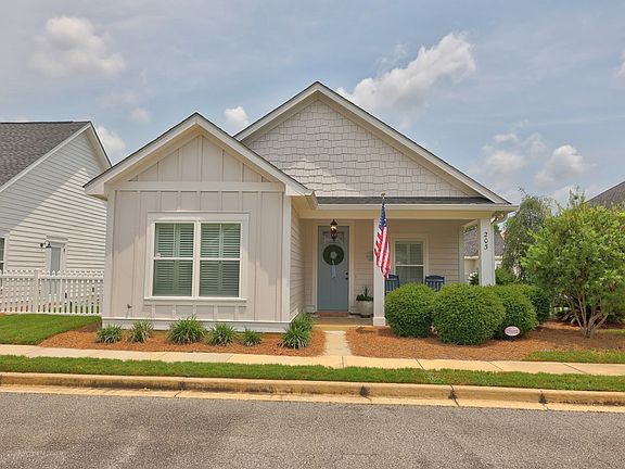 2nd image of 203 Jamestowne Way