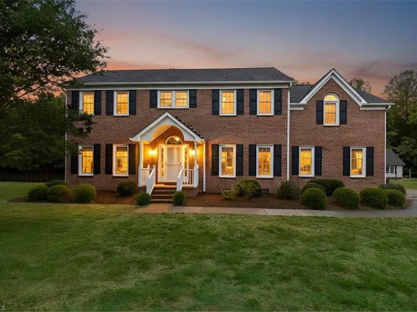 2903 Latta Dr, Summerfield, NC 27358
