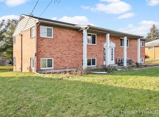 2730 44th St SE, Kentwood, MI 49512