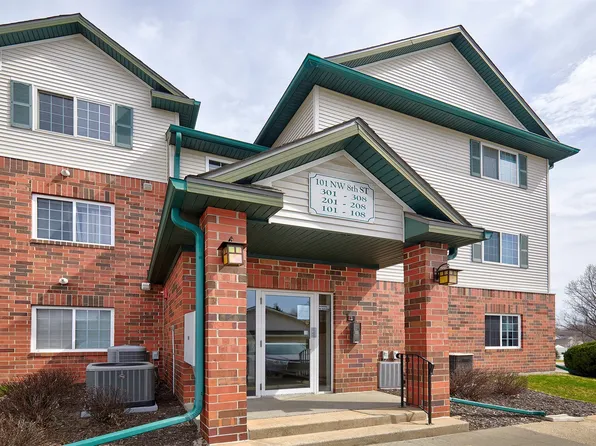 101 NW 8th St Unit 102, Grimes, IA 50111