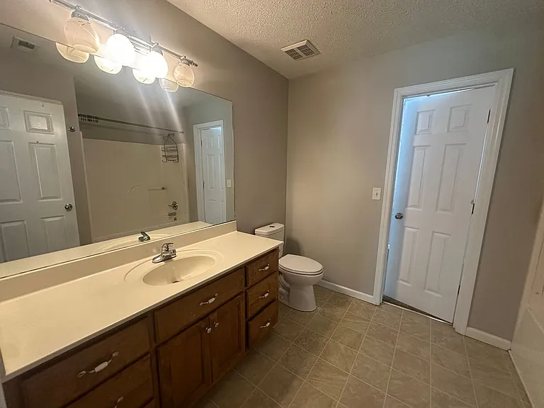 306 Bernard Couch Dr — Photo 16