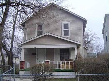 2nd image of 1728 E Whittier