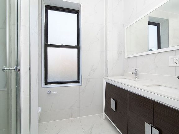 4th image of 586 Lincoln Pl APT 2