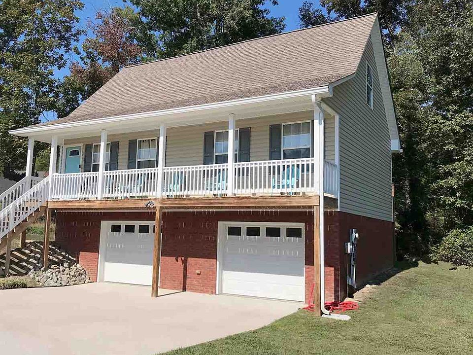 1st image of 1478 Woodland Cove Dr NE