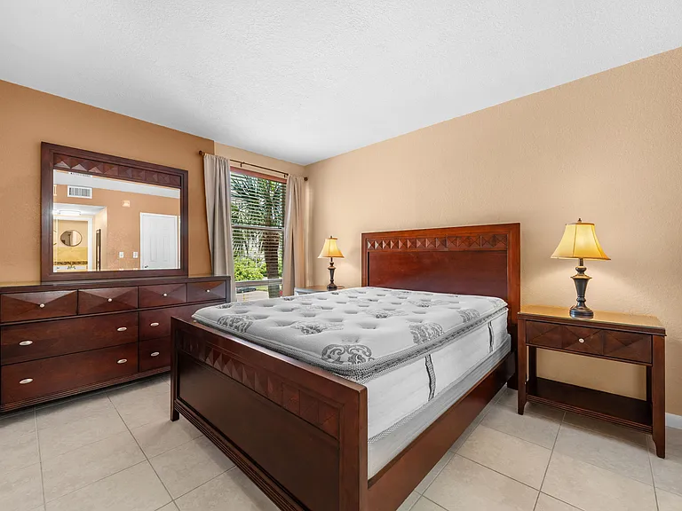 17570 Atlantic Blvd #306 — Photo 9