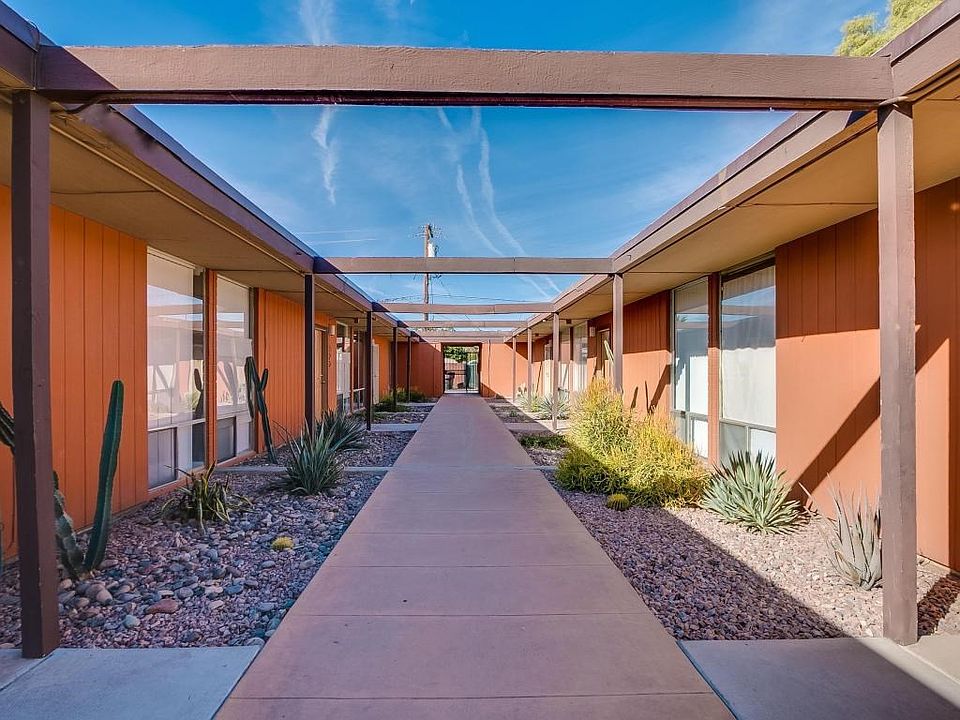 MID-CENTURY MODERN DESIGN