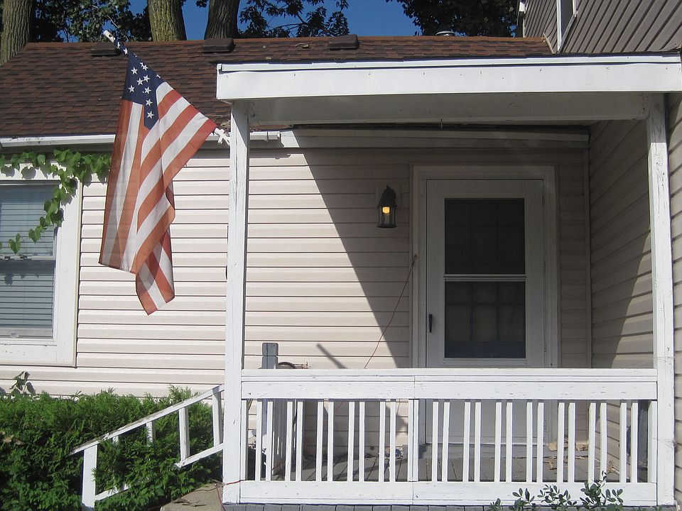 Front Door/Porch