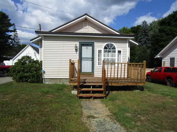 10 York Street Street, Howland, ME 04448