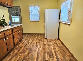 3740 Kencrest Dr NE, Cedar Rapids, IA 52402