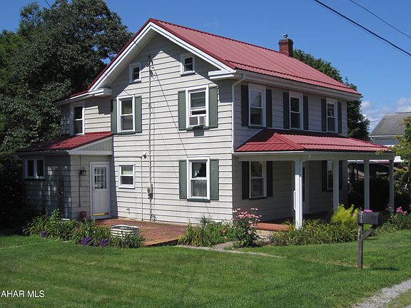 4th image of 400 Spring St