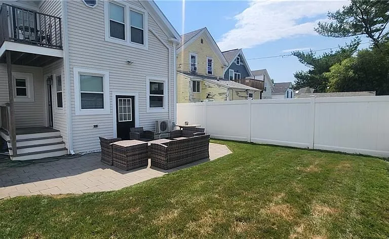 26 Carey St — Photo 24