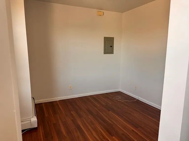 97 Waverly St #3R — Photo 12
