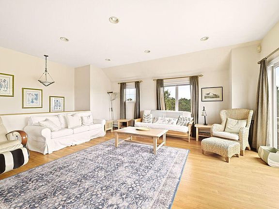 5th image of 4 Sandpiper Avenue