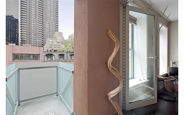 Sold by Douglas Elliman | media 26