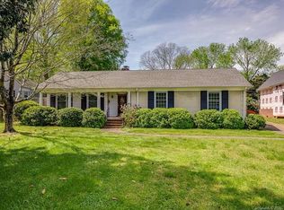 3934 Barclay Downs Dr, Charlotte, NC 28209