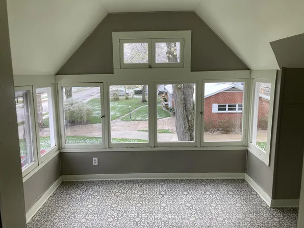 112 Plum St, Wayland, MI 49348