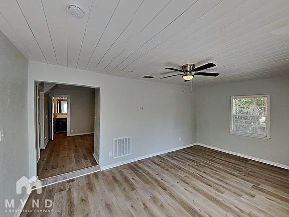 3rd image of 1412 E Annie St