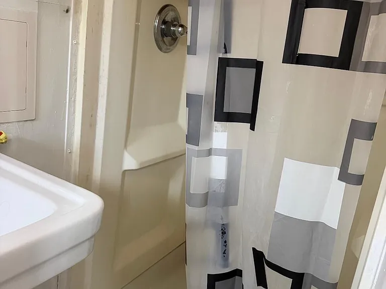 4 Albert Ct — Photo 10
