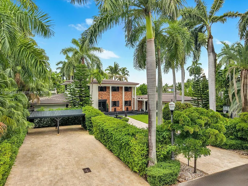 980 Belle Meade Island Dr