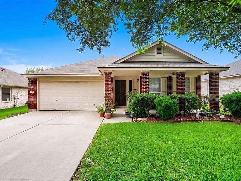 3410 Yogi Berra Way — Photo 1