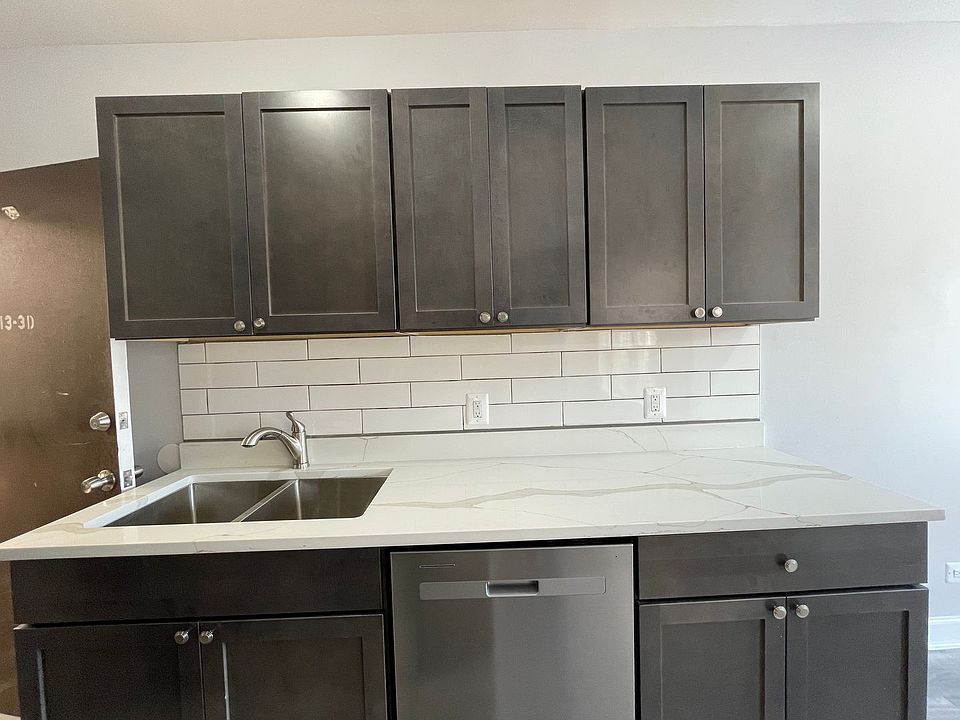 1st image of 4501-4515 N Malden St #4511-1B