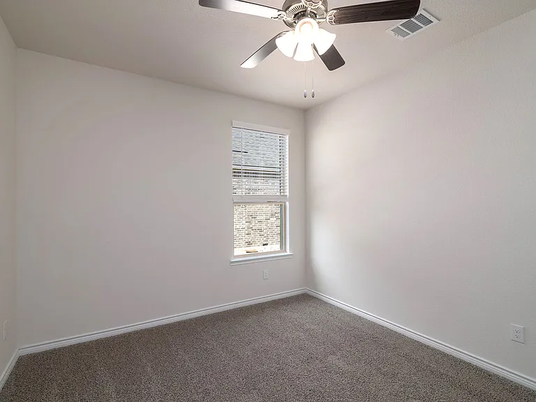 229 Tate Ln — Photo 21