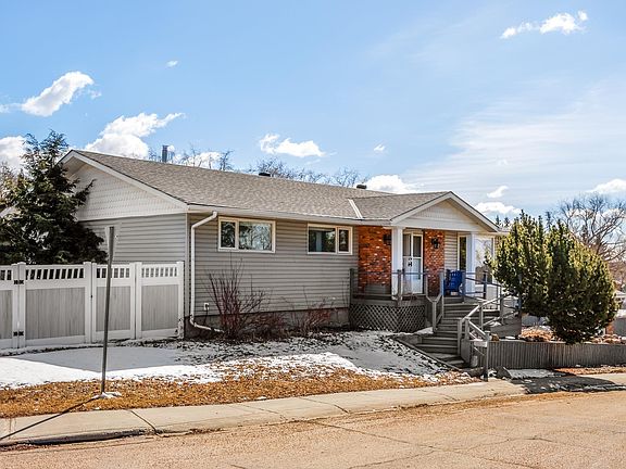 3rd image of 2 Braeside Ter