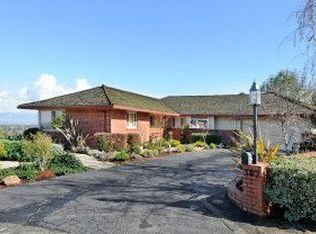 302 La Cuesta Dr, Los Altos, CA 94024